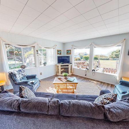 Sea Dreamer Cottage Smith River ภายนอก รูปภาพ
