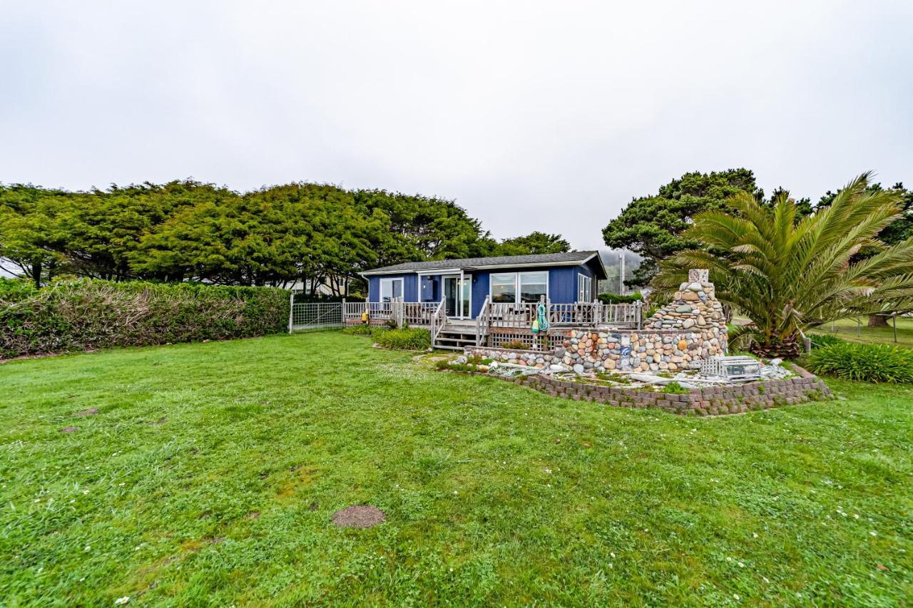 Sea Dreamer Cottage Smith River ภายนอก รูปภาพ